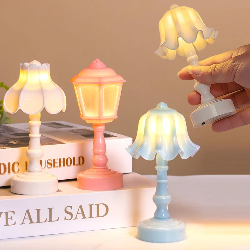 Miniature Retro Flower Desk Lamp