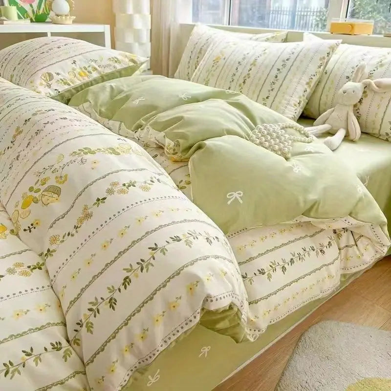 Soft Green Romantic Floral Bedding Set
