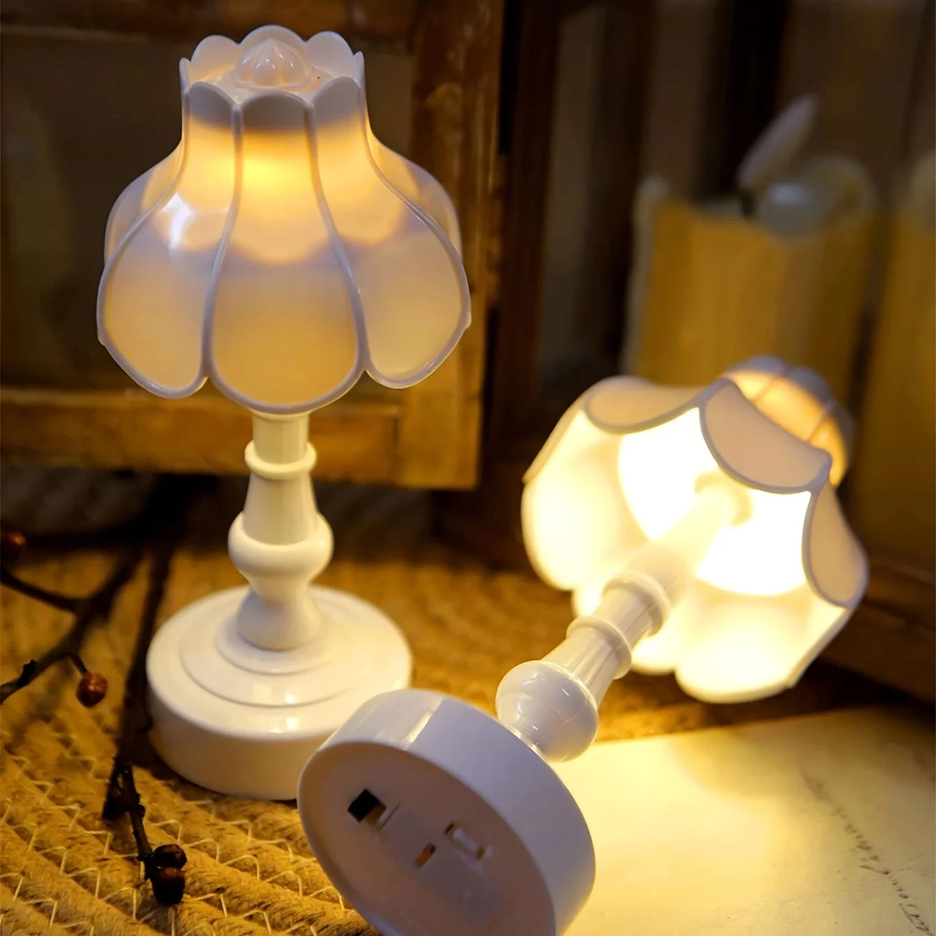 Vintage Lotus Table Lamp