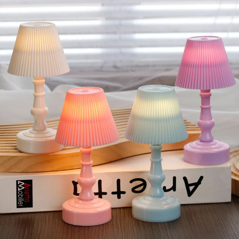 Miniature Retro Flower Desk Lamp