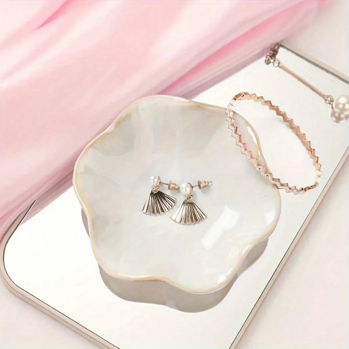 Lotus Leaf-Shaped Jewelry Tray